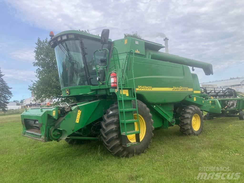 John Deere 9540 WTS 联合收割机