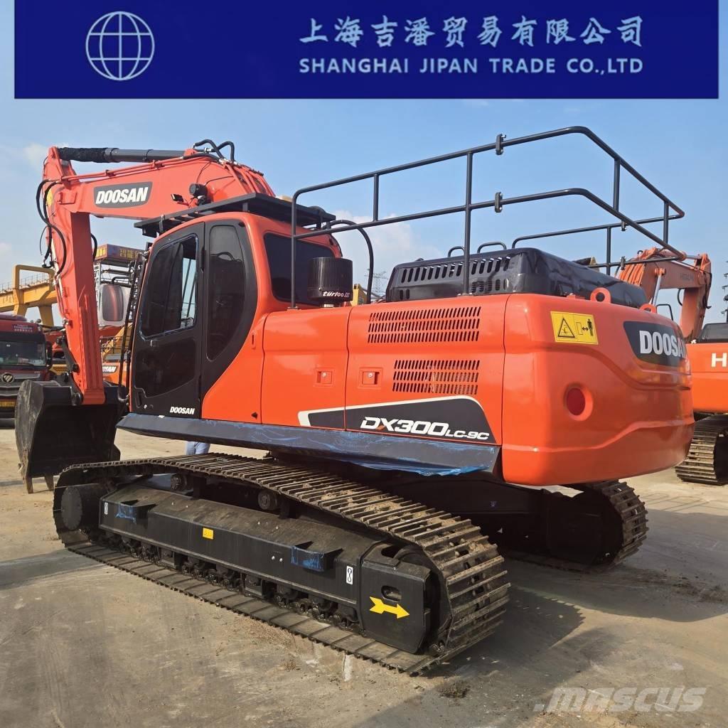 Doosan DX 300 履带挖掘机