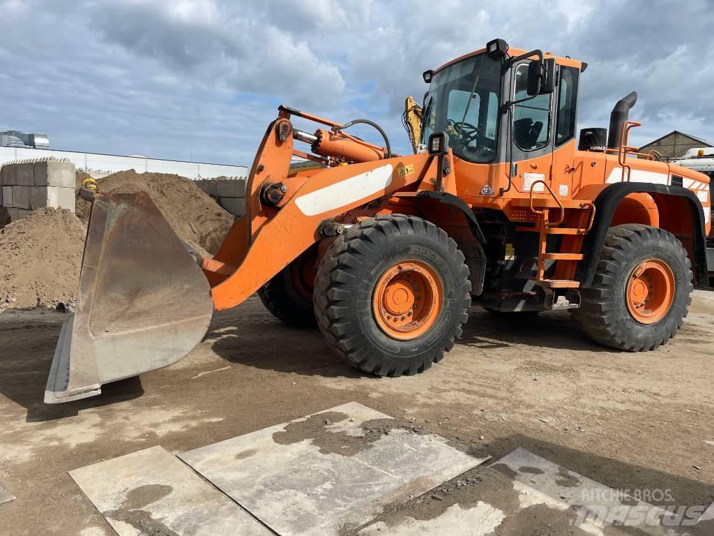 Doosan DL 350 轮式装载机