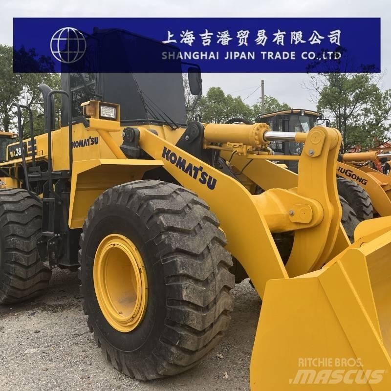 Komatsu WA 380 轮式装载机