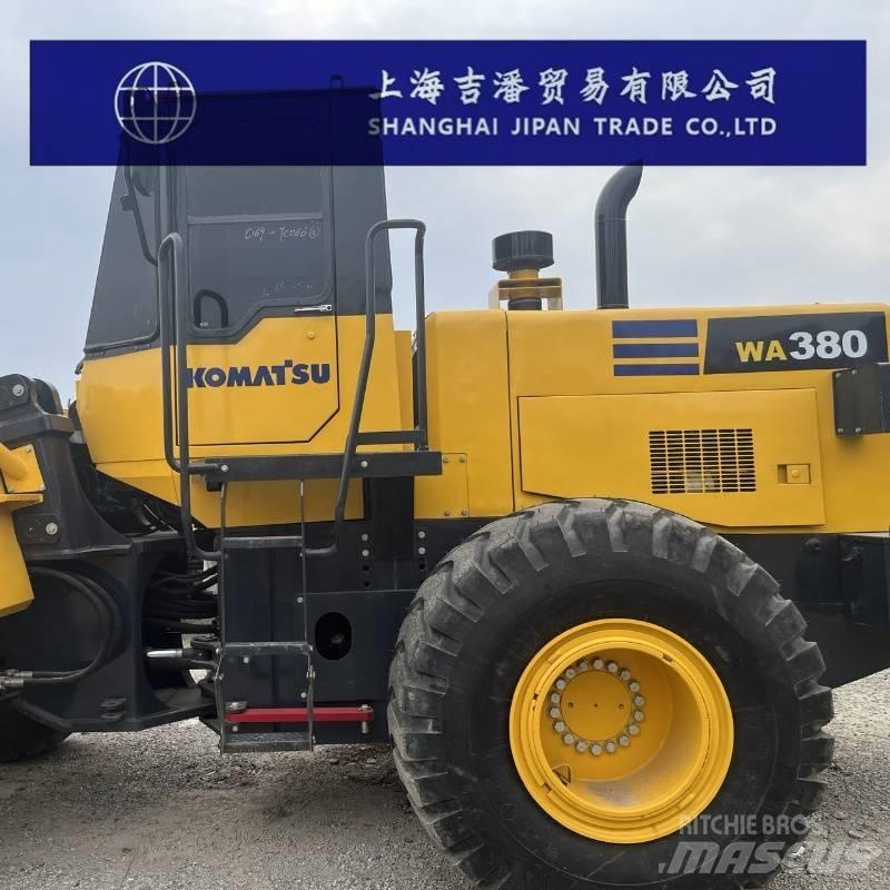 Komatsu WA 380 轮式装载机