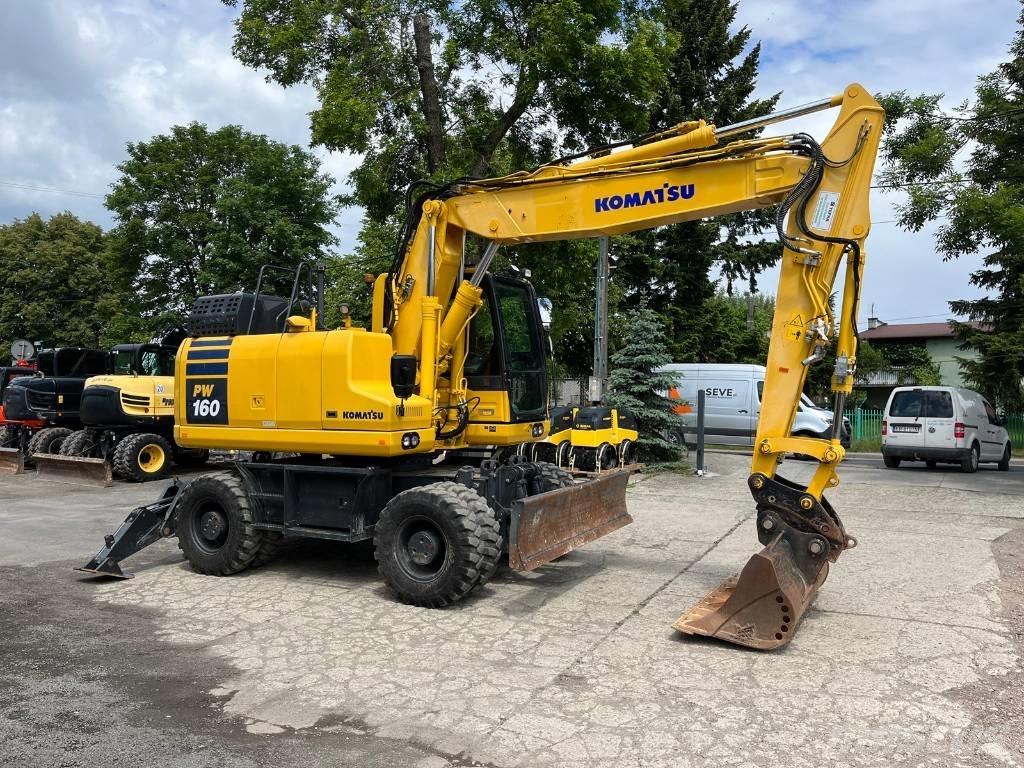 Komatsu PW 160-11 轮式挖掘机