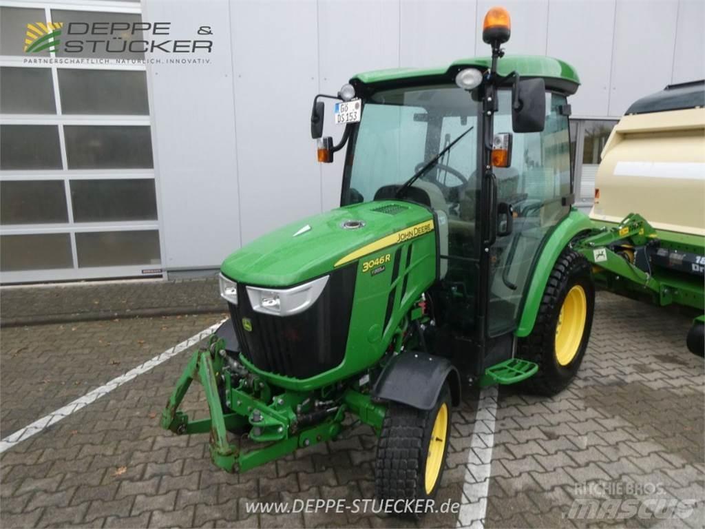 John Deere 3046R 小型拖拉机