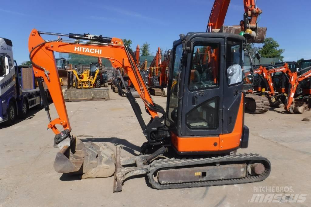 Hitachi ZX 33 U-5A 小型挖掘机