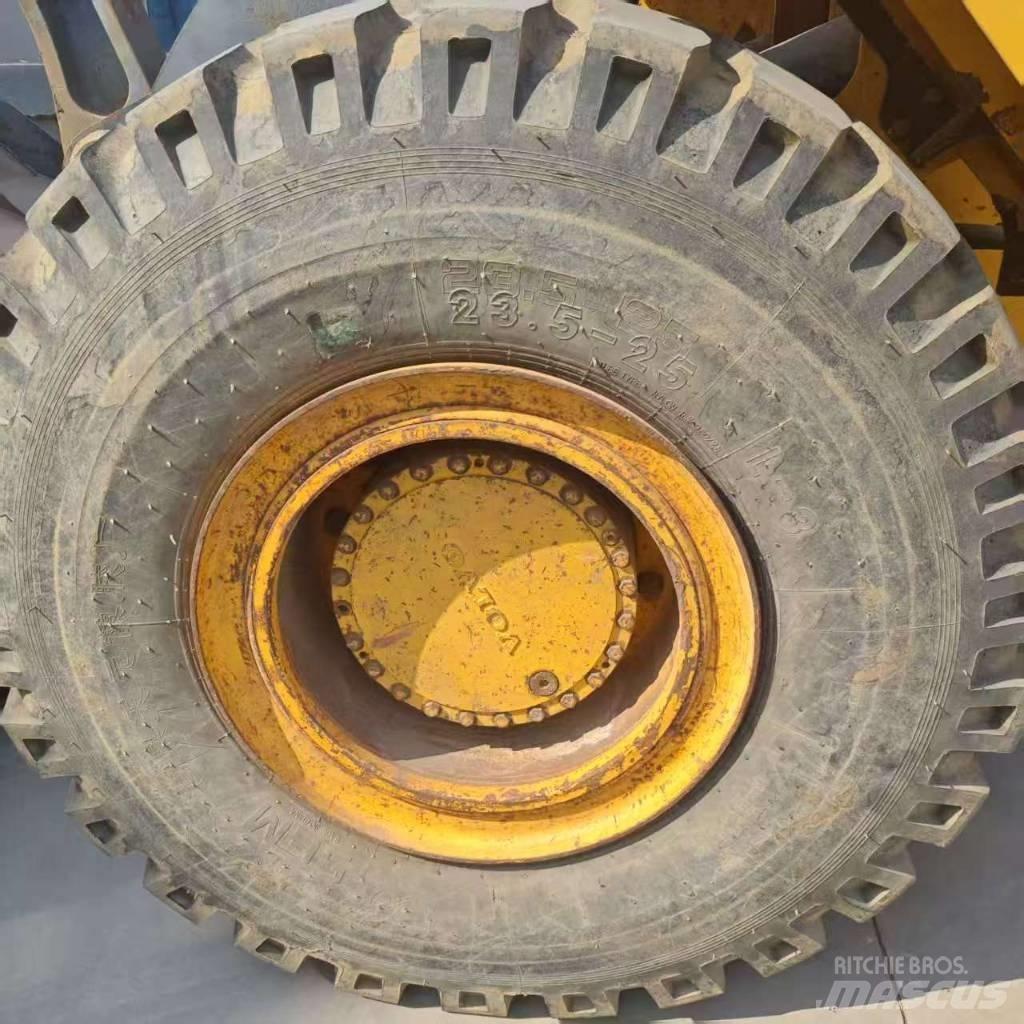 Volvo L 105 轮式装载机