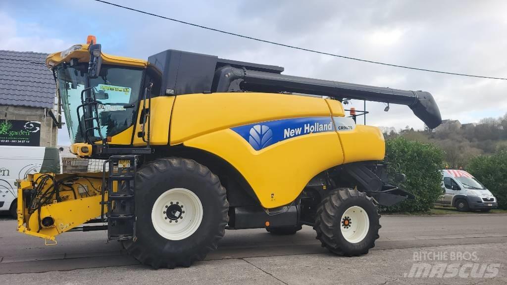 New Holland CR9070 联合收割机