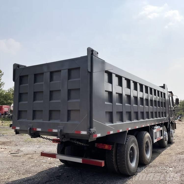 Shacman F3000 8X4 自卸式货车