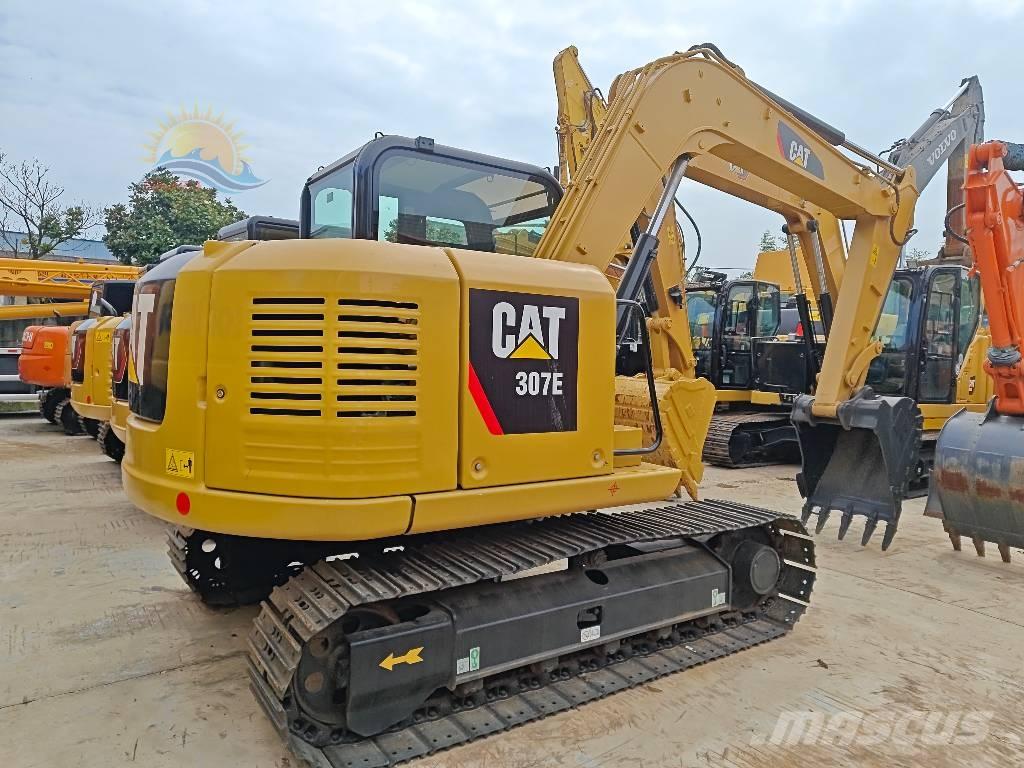 CAT 307E 中型挖掘机