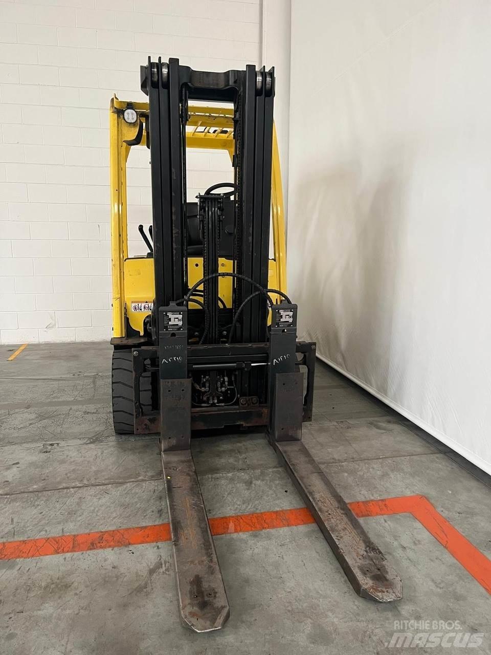 Hyster J3.0XN 电动叉车