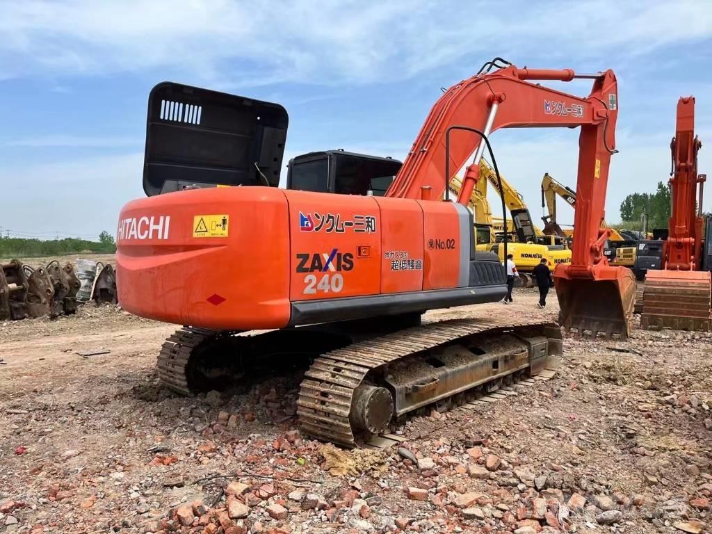 Hitachi ZX 240-3 履带挖掘机