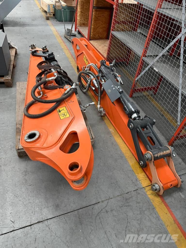 Develon DX 100 W-7 轮式挖掘机