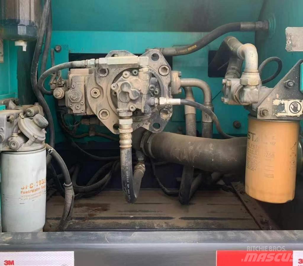 Kobelco SK200 履带挖掘机