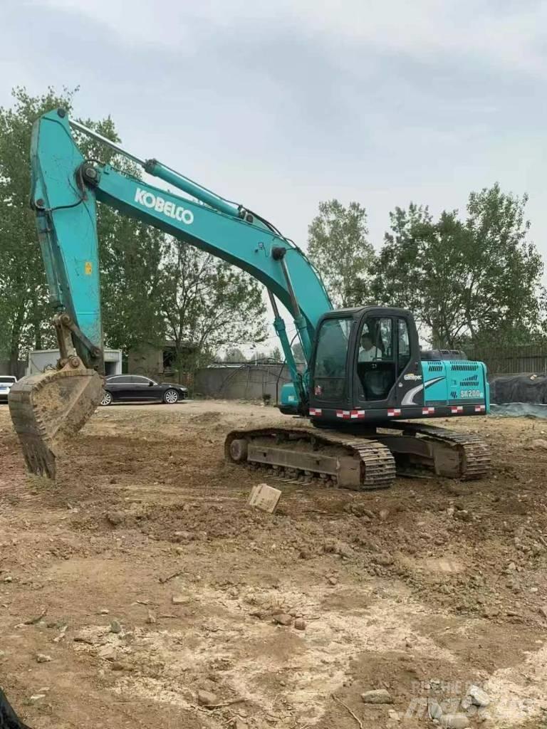 Kobelco SK200 履带挖掘机