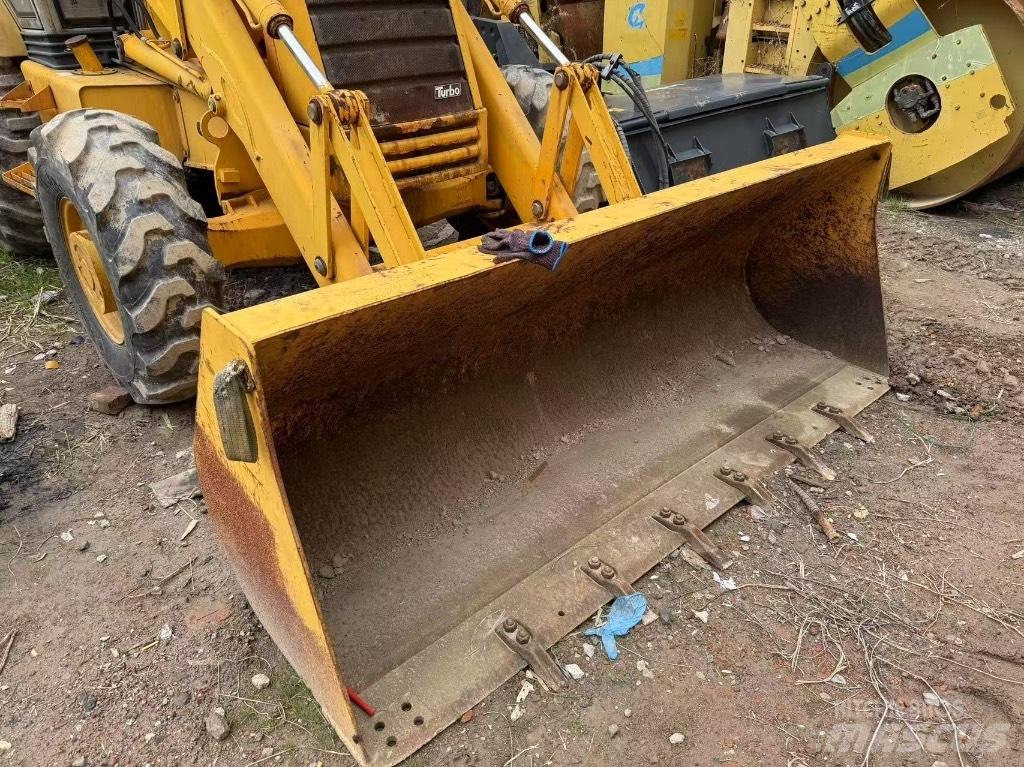 JCB 3 CX 反铲装载机