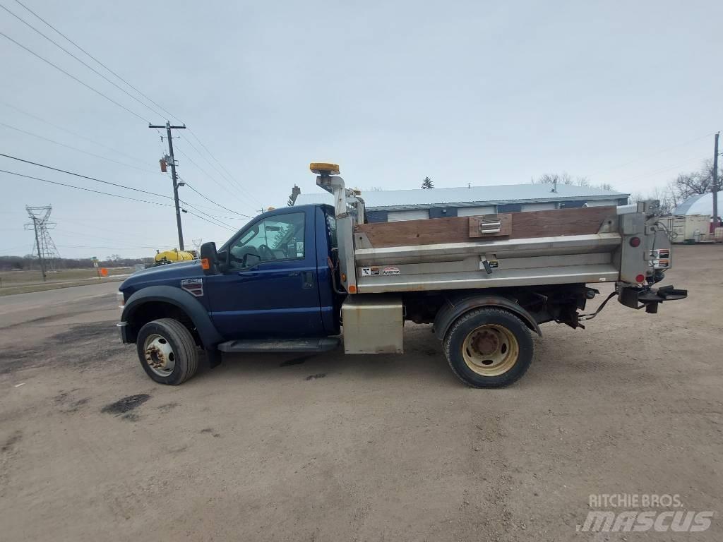 Ford F 550 XLT 推雪机