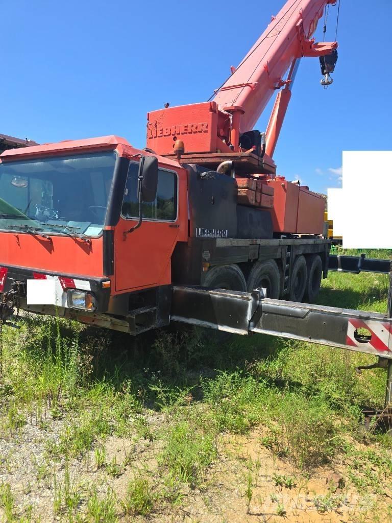 Liebherr LTM 1090-2 全地面起重机︳移动式起重机