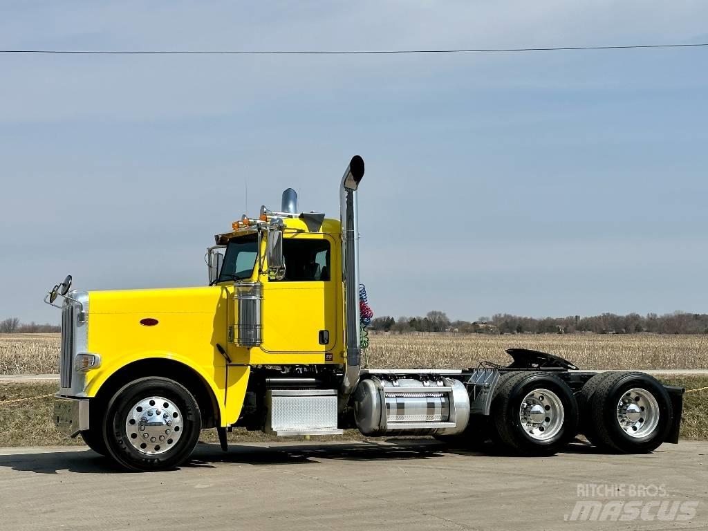 Peterbilt 389 牵引车