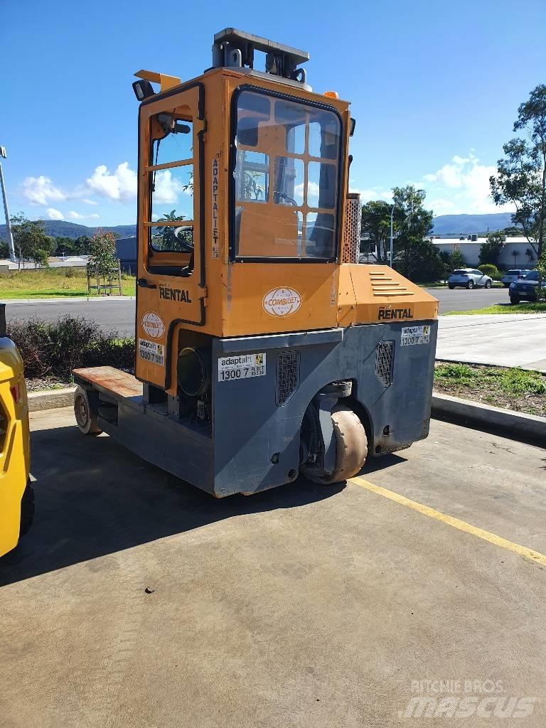 Combilift C3000 侧卸式铲车