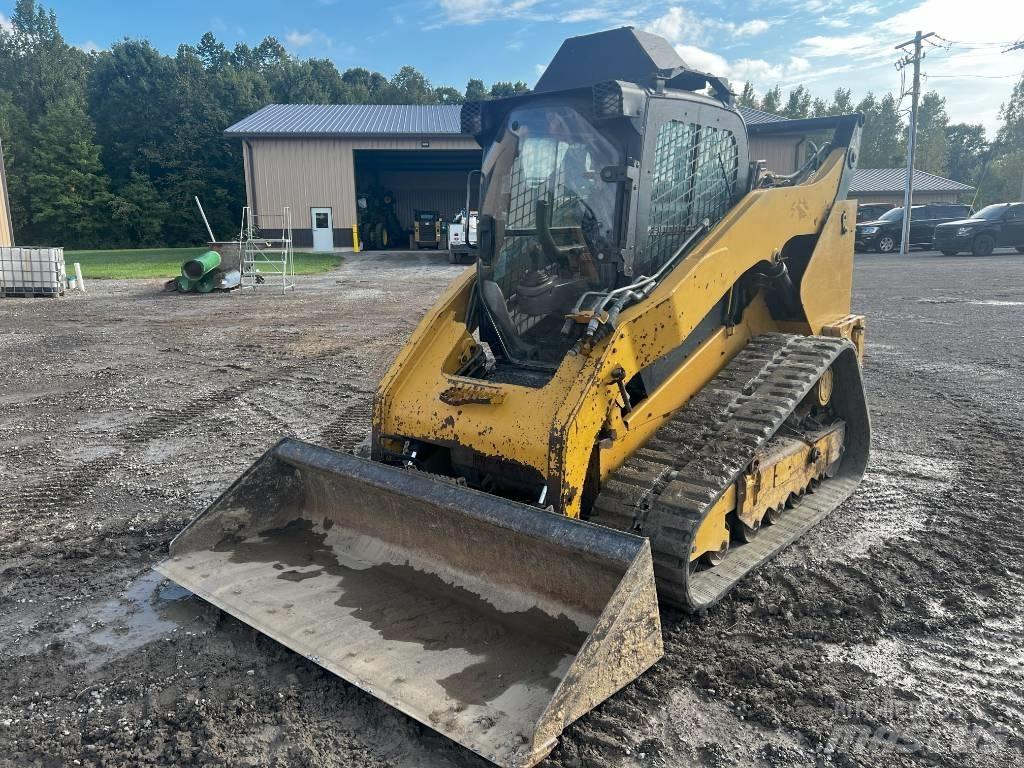 CAT 299 D XHP 滑移装载机