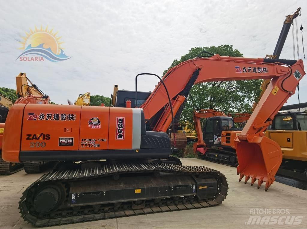 Hitachi ZX 200 履带挖掘机