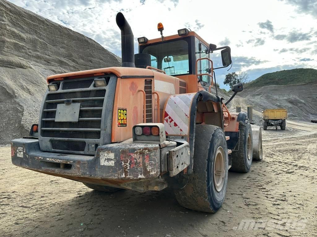 Doosan DL 300 轮式装载机
