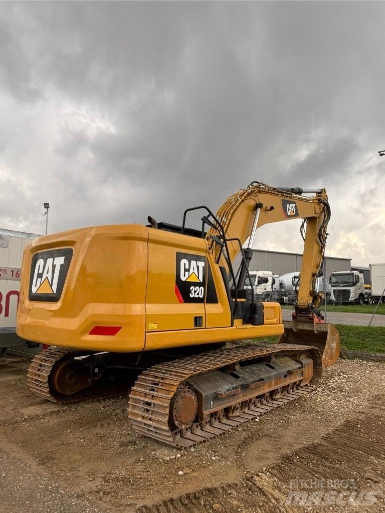 CAT 320 履带挖掘机