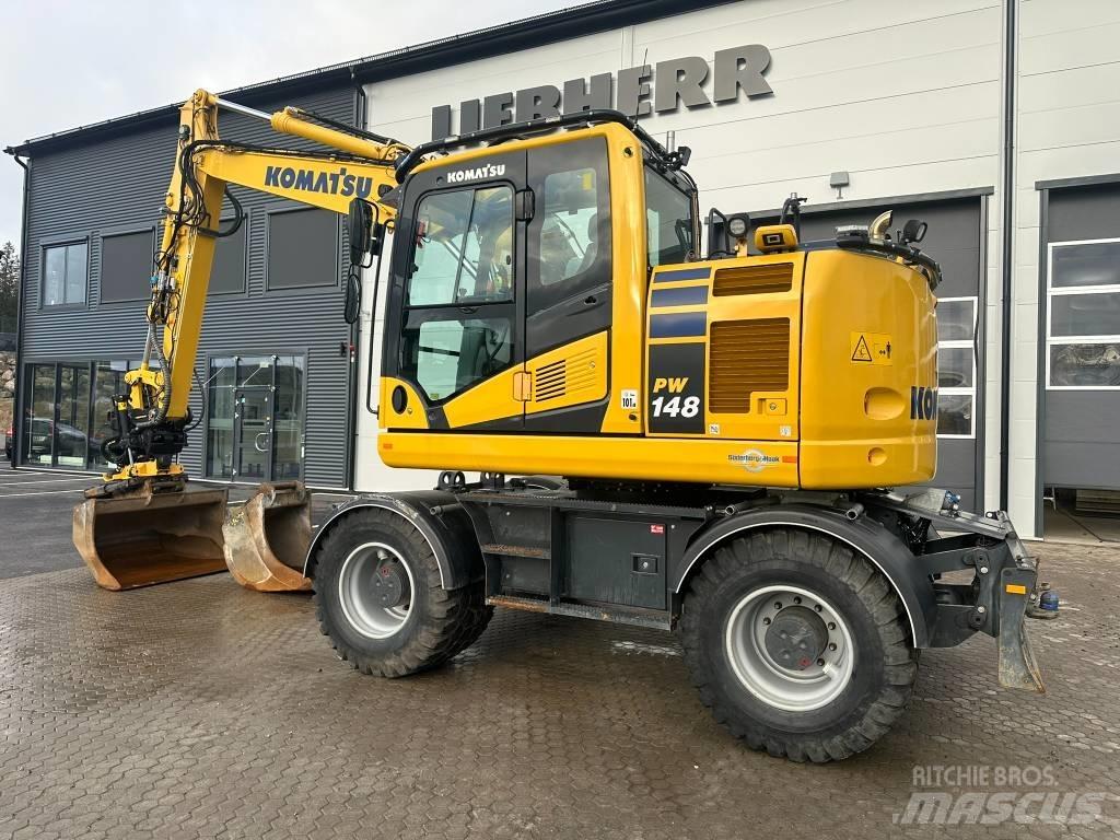 Komatsu PW 148-11 轮式挖掘机