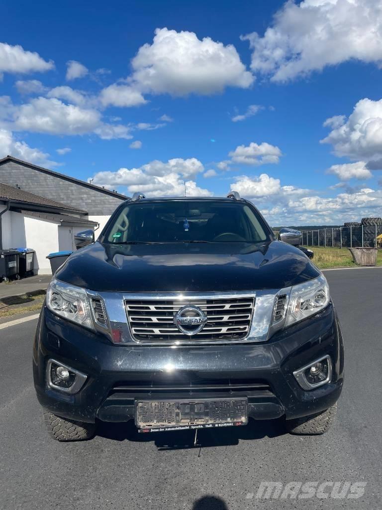 Nissan Navara 皮卡车