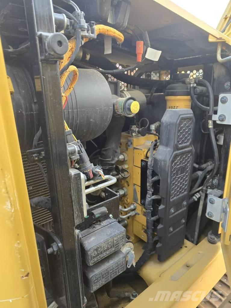 CAT 306 小型挖掘机