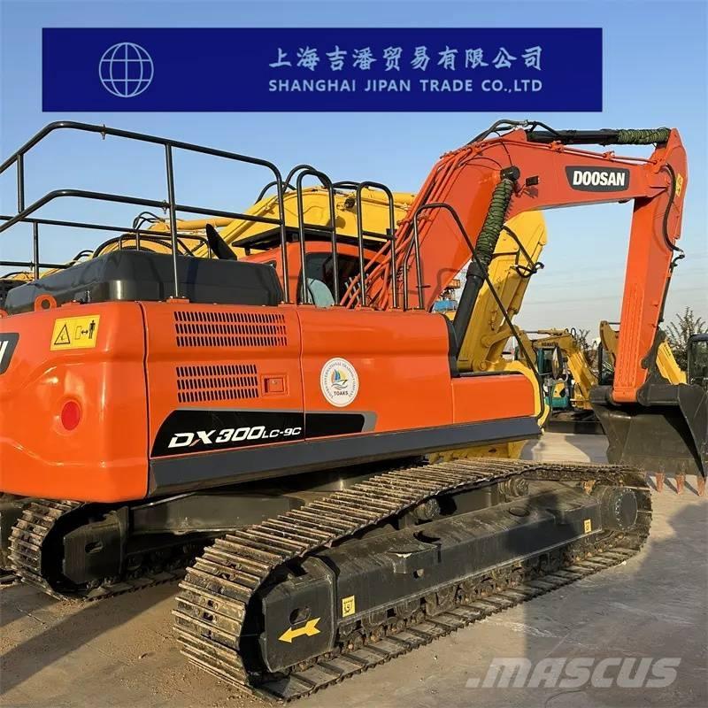 Doosan DX 300 履带挖掘机