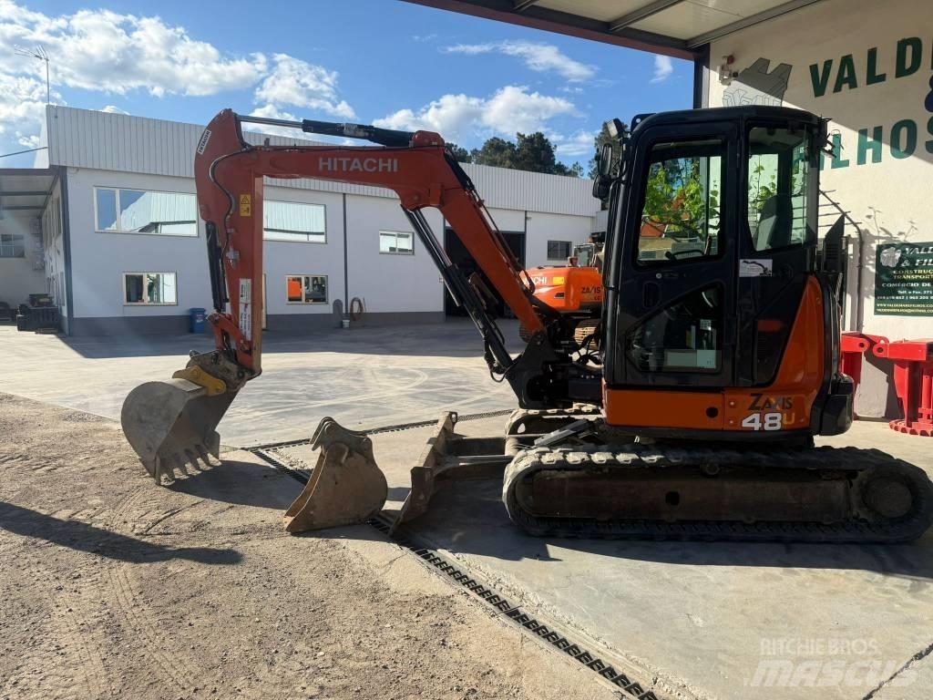Hitachi ZX 48 U 小型挖掘机