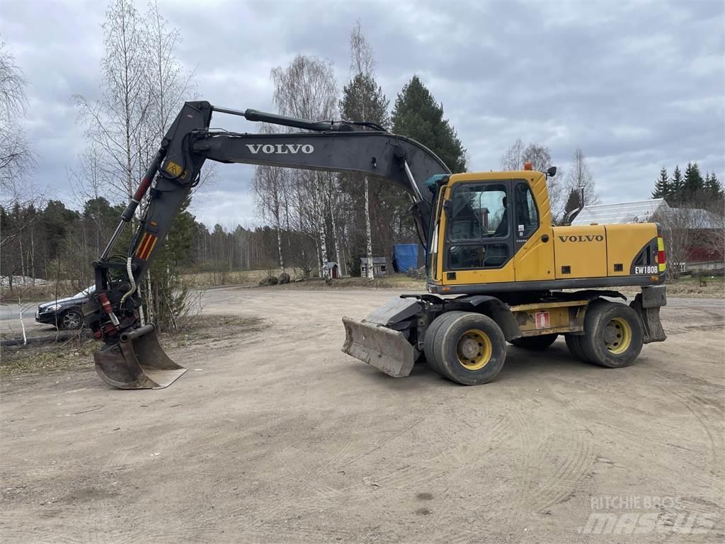 Volvo EW 180 B 轮式挖掘机