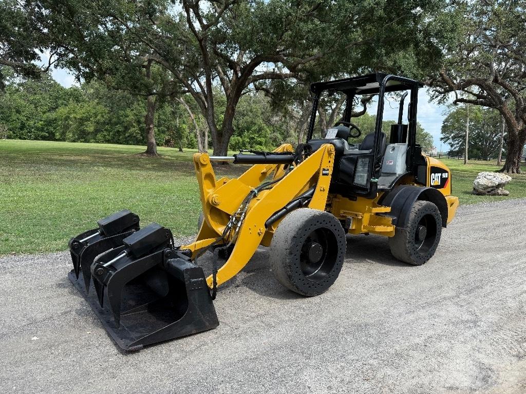 CAT 908 H 轮式装载机