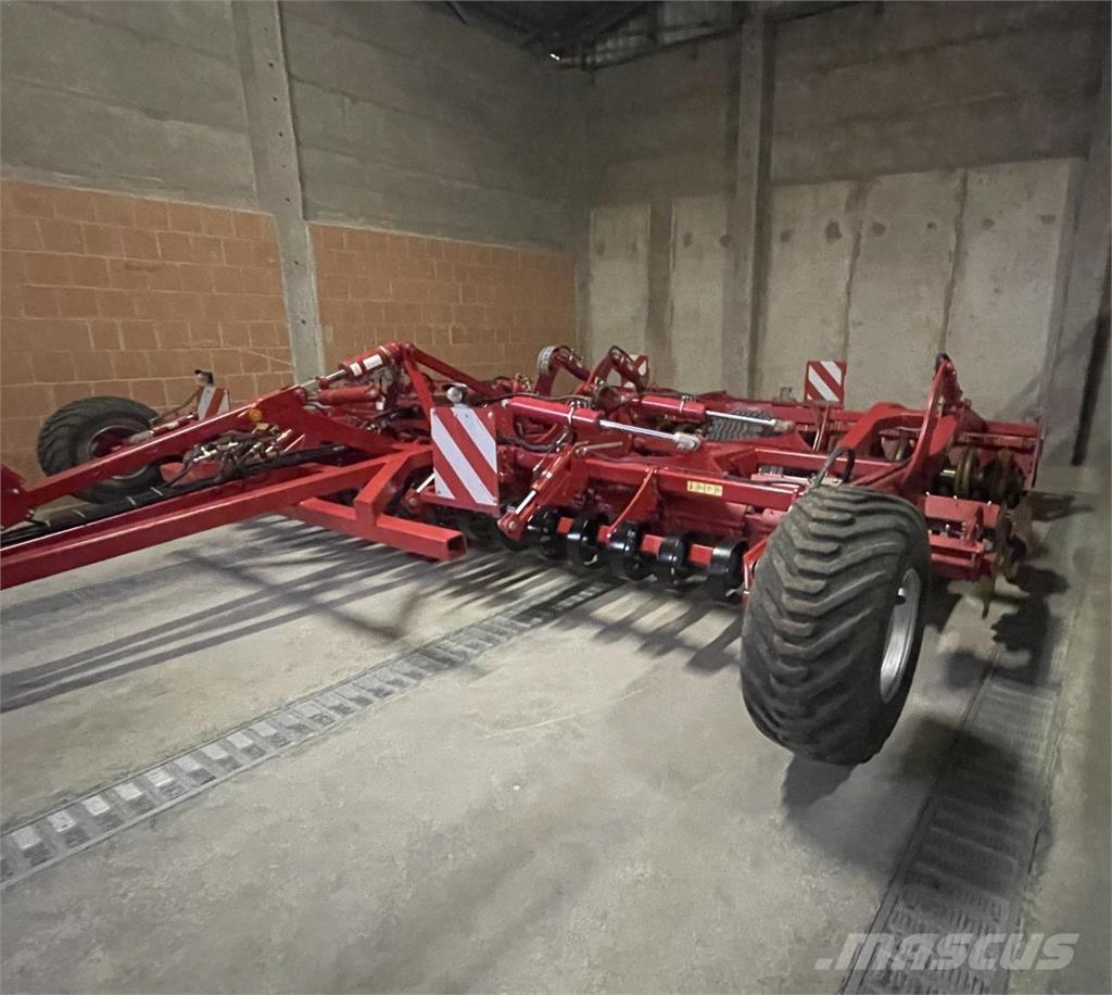Horsch Joker 6RT 圆盘耙