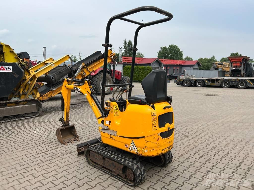JCB 8008 CTS 小型挖掘机