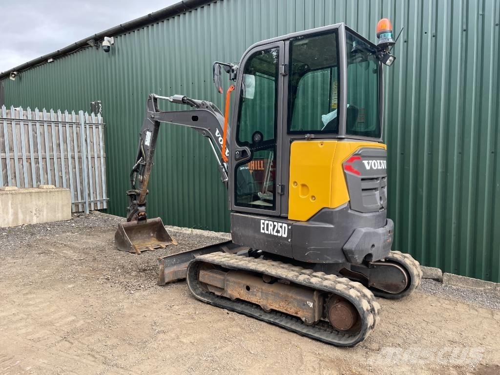 Volvo ECR 25 D 小型挖掘机