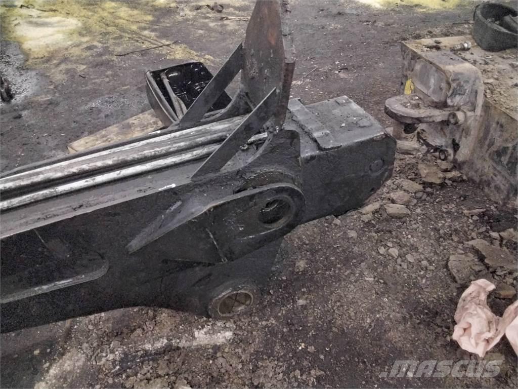Valmet CRF14 货运起重机