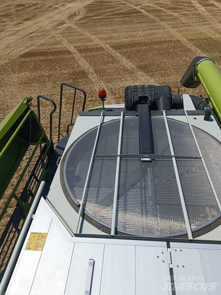 CLAAS Lexion 8700 联合收割机