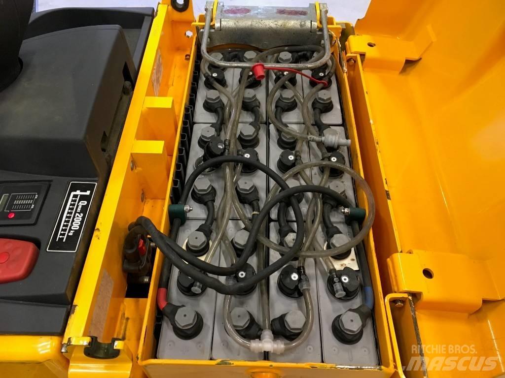 Jungheinrich ERE 120 电动搬运车