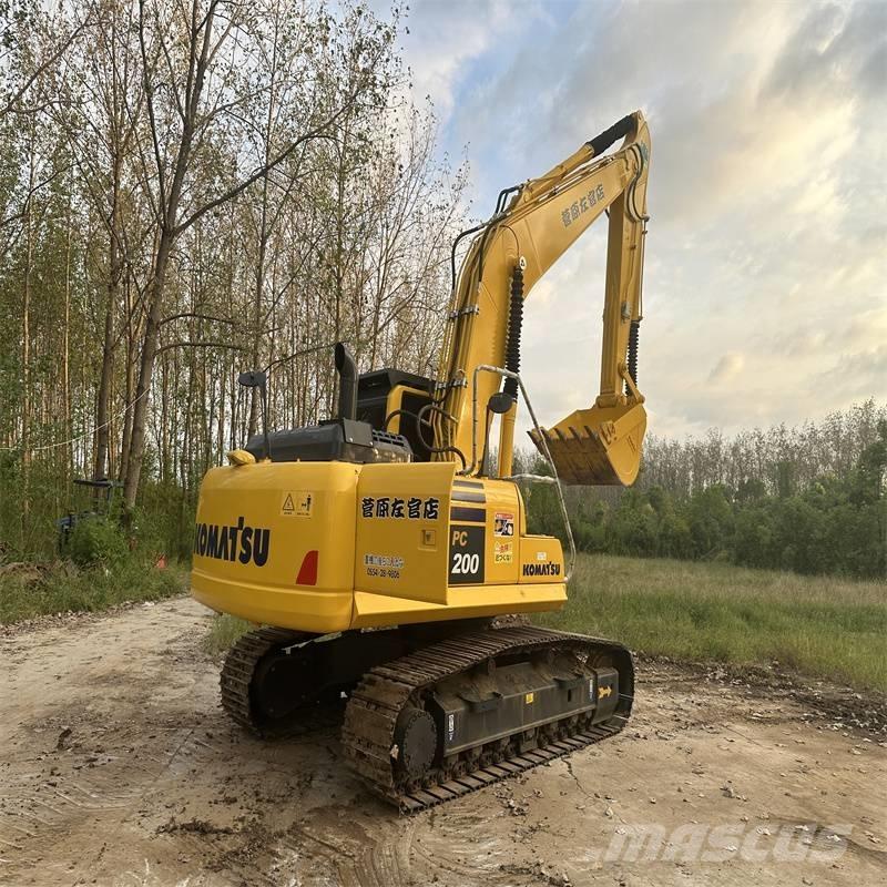 Komatsu pc200-8 履带挖掘机