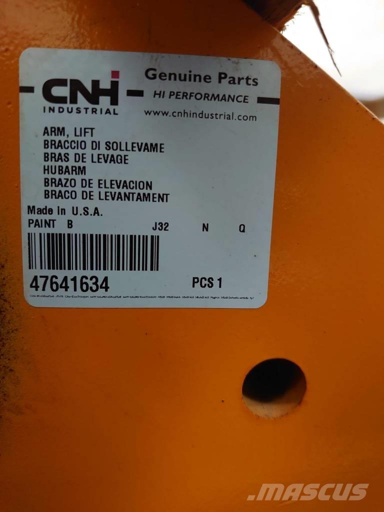 CASE 821G 吊杆和铲斗