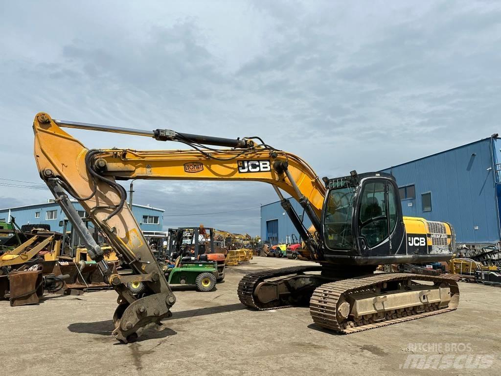 JCB JS 240 N LC 履带挖掘机