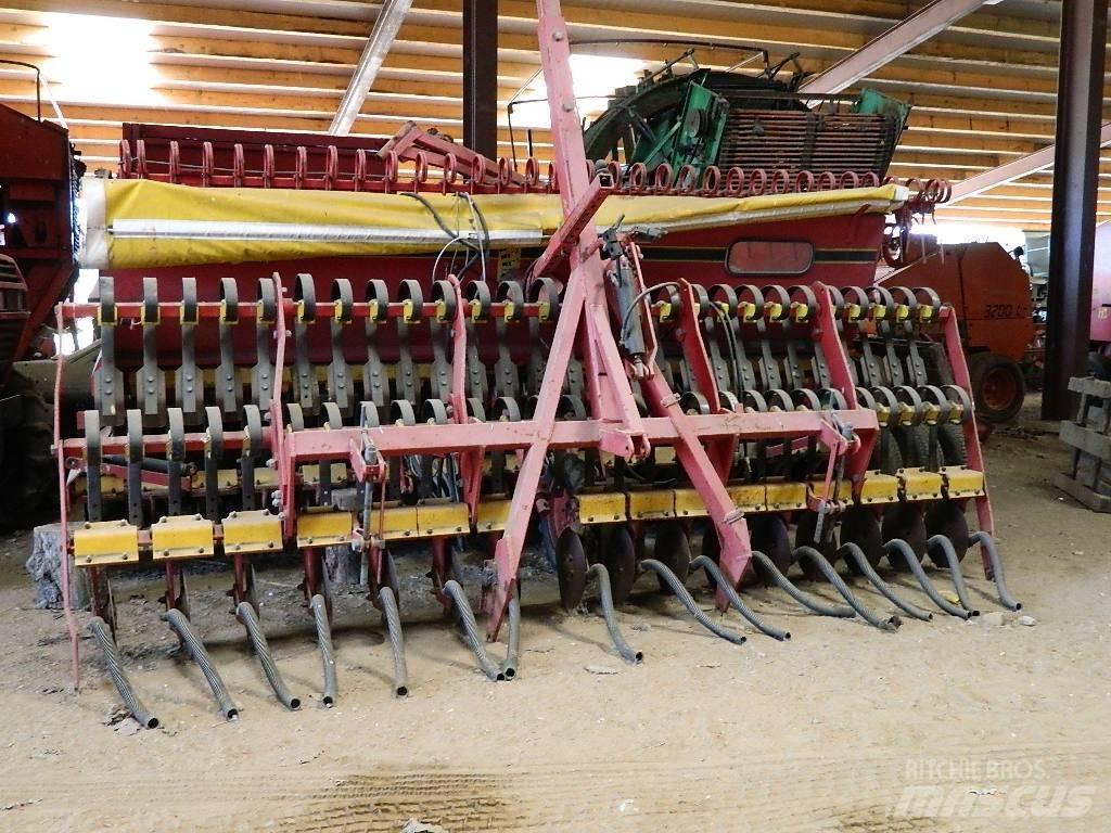 Väderstad Rapid400C 条播机