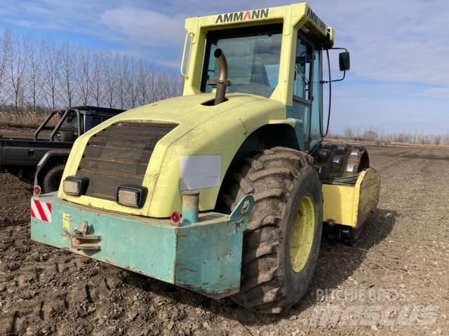 Ammann ASC 150 PD 单轮压路机