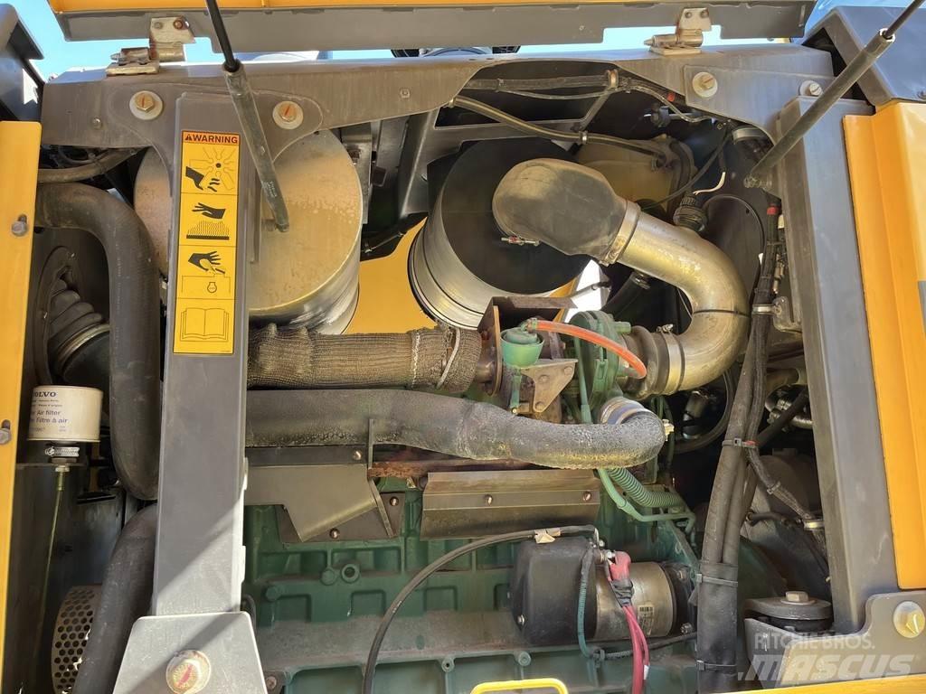 Volvo G 940 平地机/推土机