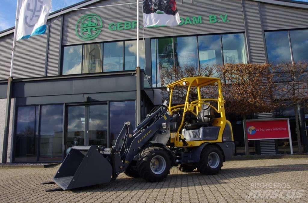 Eurotrac W11 轮式装载机