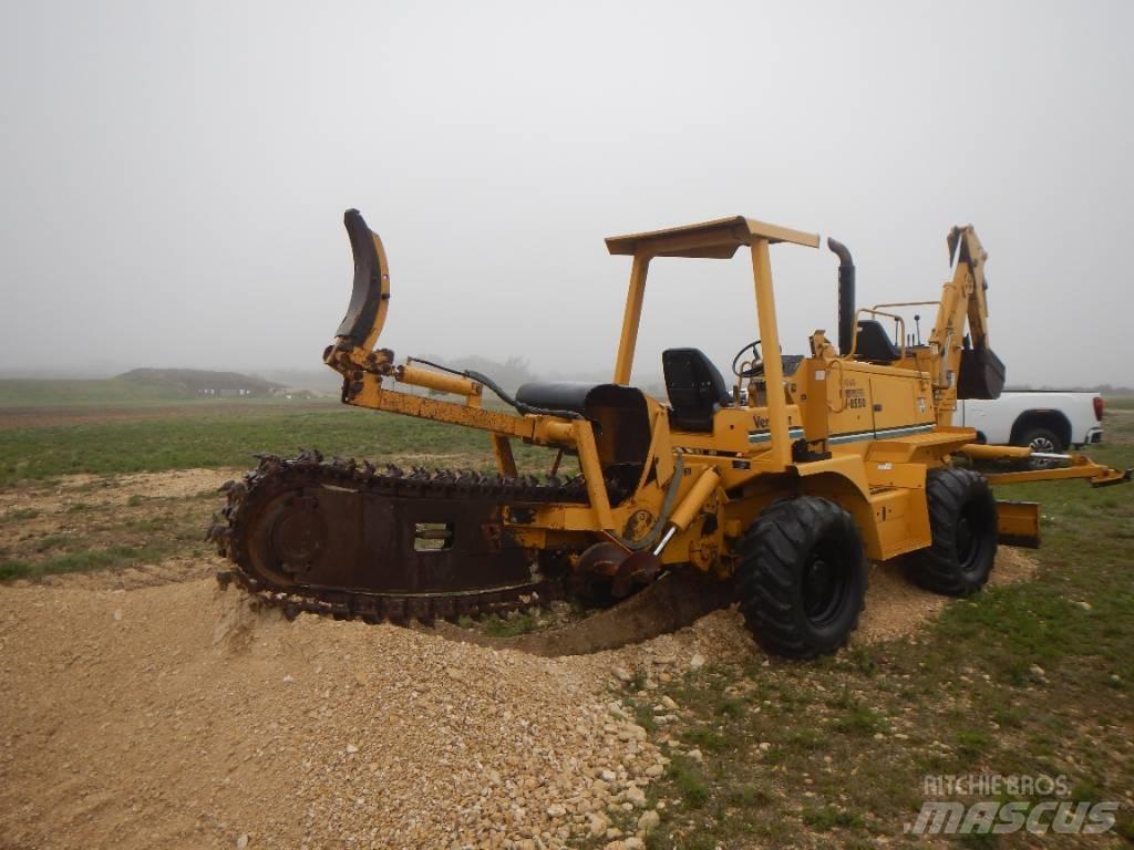 Vermeer V8550 挖沟机