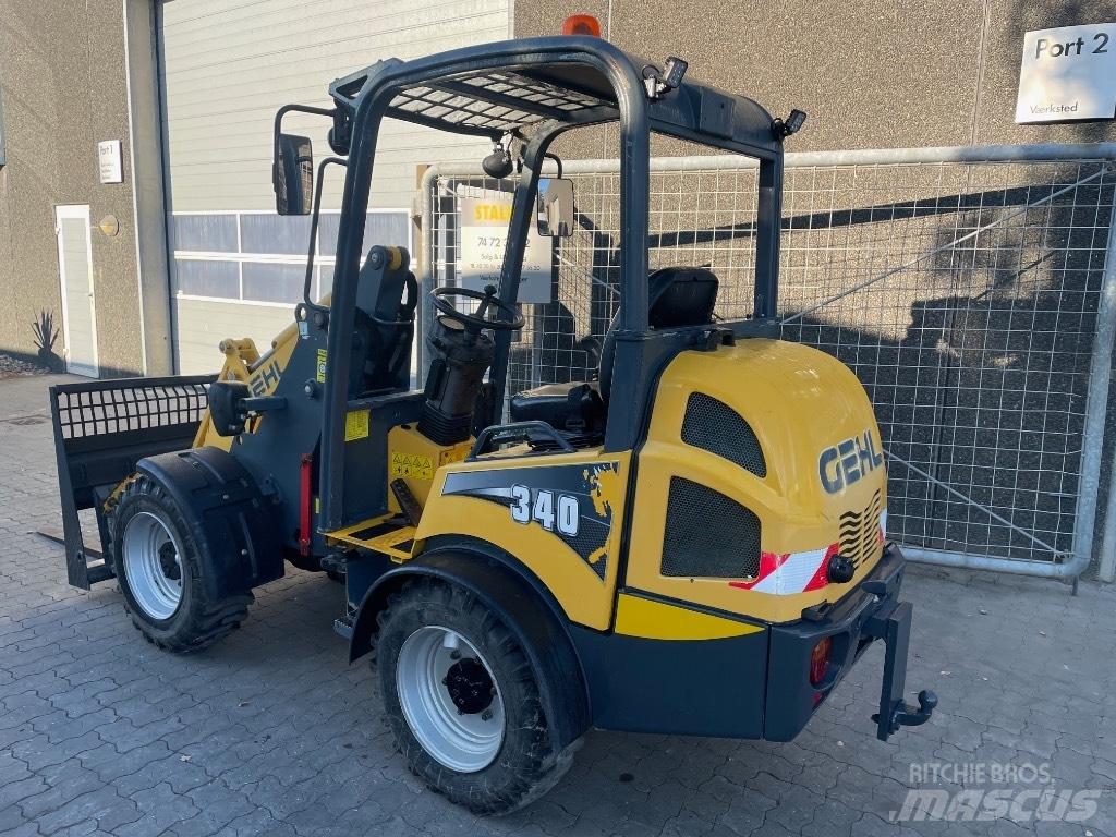 Gehl AL340 小型装载机