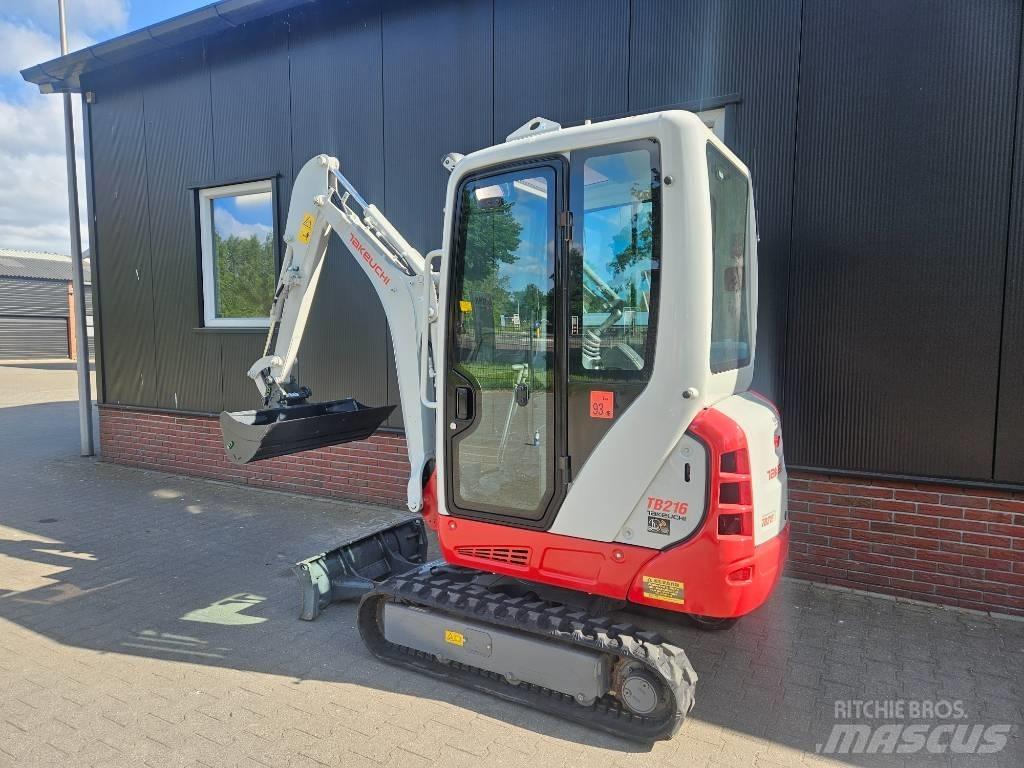 Takeuchi TB 216 小型挖掘机