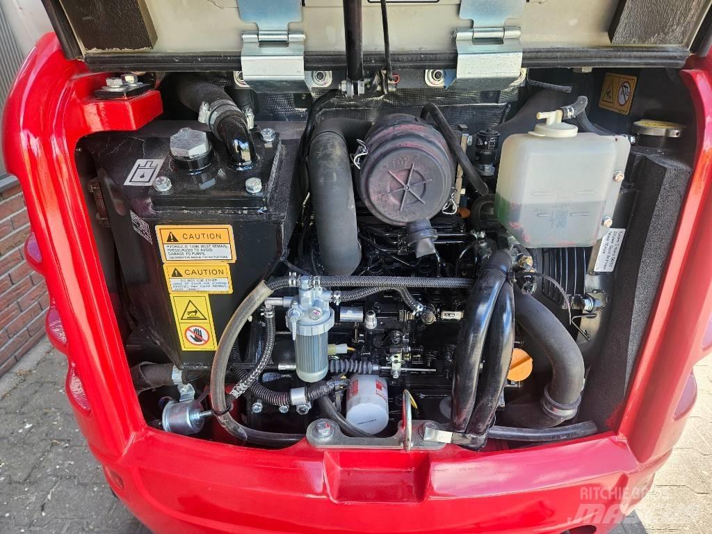 Takeuchi TB 216 小型挖掘机